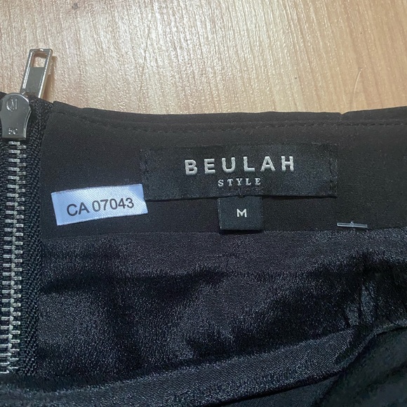 Mini Skirt - Picture 2 of 2